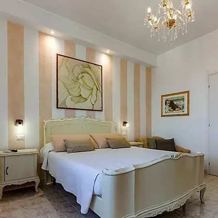 Roof Garden 3* אלגהרו