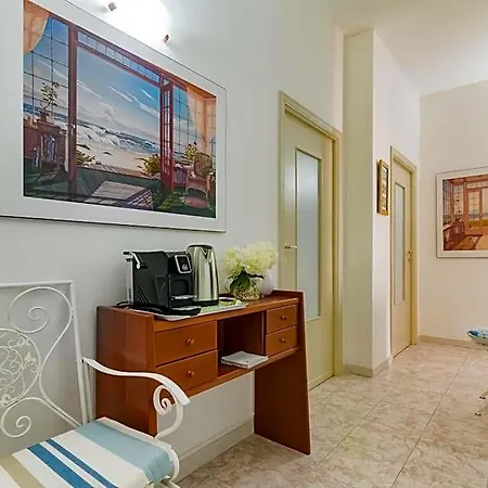 לינה וארוחת בוקר Roof Garden אלגהרו