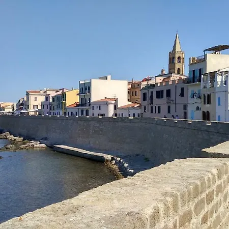 Alojamento de Acomodação e Pequeno-almoço Roof Garden Alghero