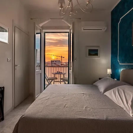 Bed & Breakfast Roof Garden 3*