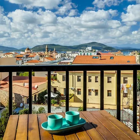 Roof Garden Bed & Breakfast 3*